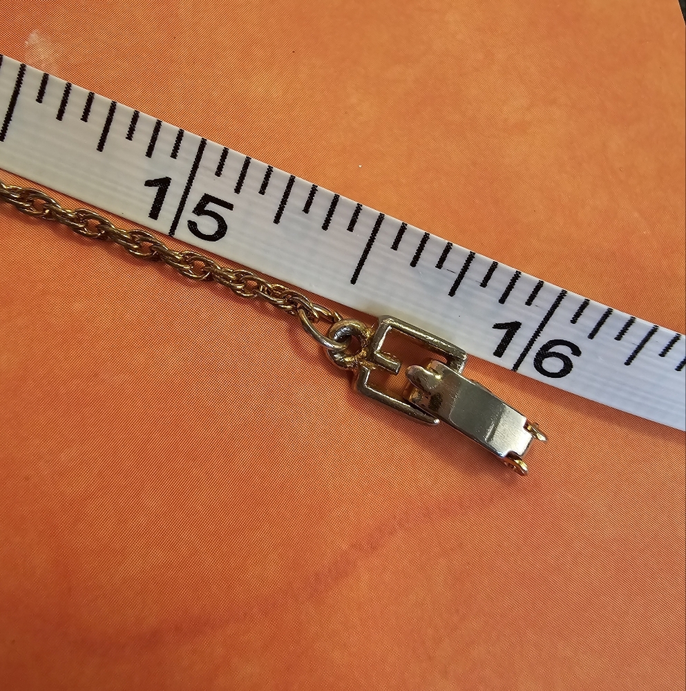 ✨️Givenchy 4G Logo Pendant Vintage Gold Tone Rope Chain Necklace✨️ - Picture 9 of 14